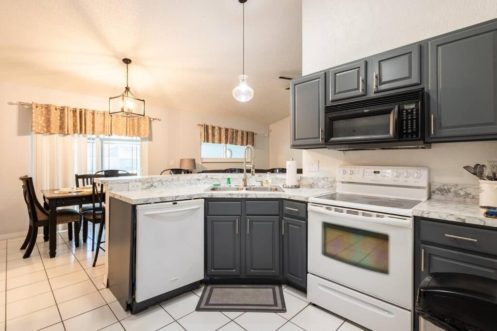 13 Mins From Disney Arcade, Private Pool, & Themed Rooms Orlando Eksteriør bilde